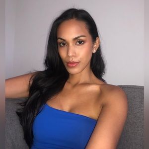 Meet your Posher, Amira